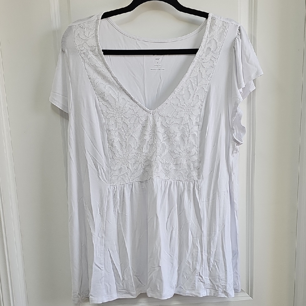 Torrid White Short Sleeve Peplum Blouse